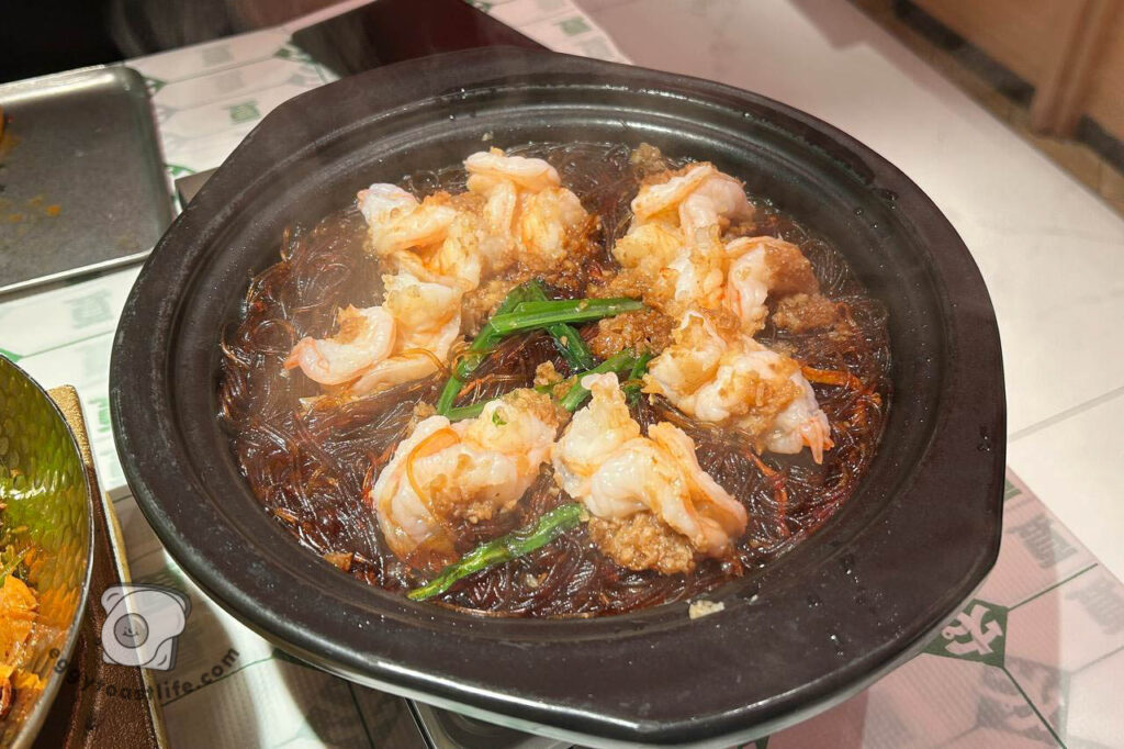 big shrimp vermicelli and garlic
