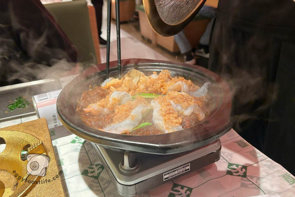 shrimp vermicelli served hot