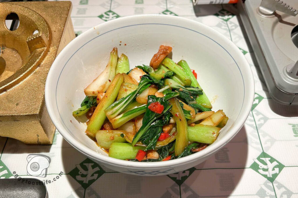 stir fried hunan bok choy with crispy pork lard